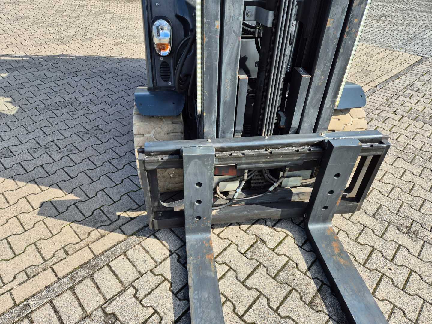 Used Forklift Linde E50HL-01 Batterie - 12.2023 4 riteņu dakšu iekrāvējs (Image 7)
