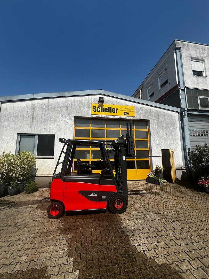 Used Forklift Linde E25-01 /HL600 4 riteņu dakšu iekrāvējs (Image 4) Used Forklift Linde E25-01 /HL600 4 riteņu dakšu iekrāvējs (Image 4)