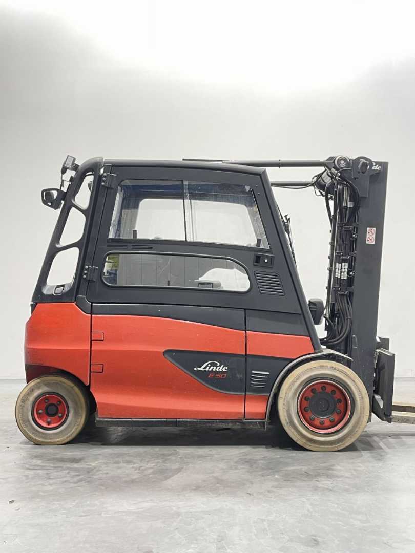 Used Forklift Linde E50L/600-388 4 riteņu dakšu iekrāvējs (Image 3) Used Forklift Linde E50L/600-388 4 riteņu dakšu iekrāvējs (Image 3)