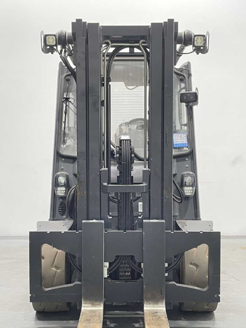Used Forklift Linde E50L/600-388 4 riteņu dakšu iekrāvējs (Image 5) Used Forklift Linde E50L/600-388 4 riteņu dakšu iekrāvējs (Image 5)