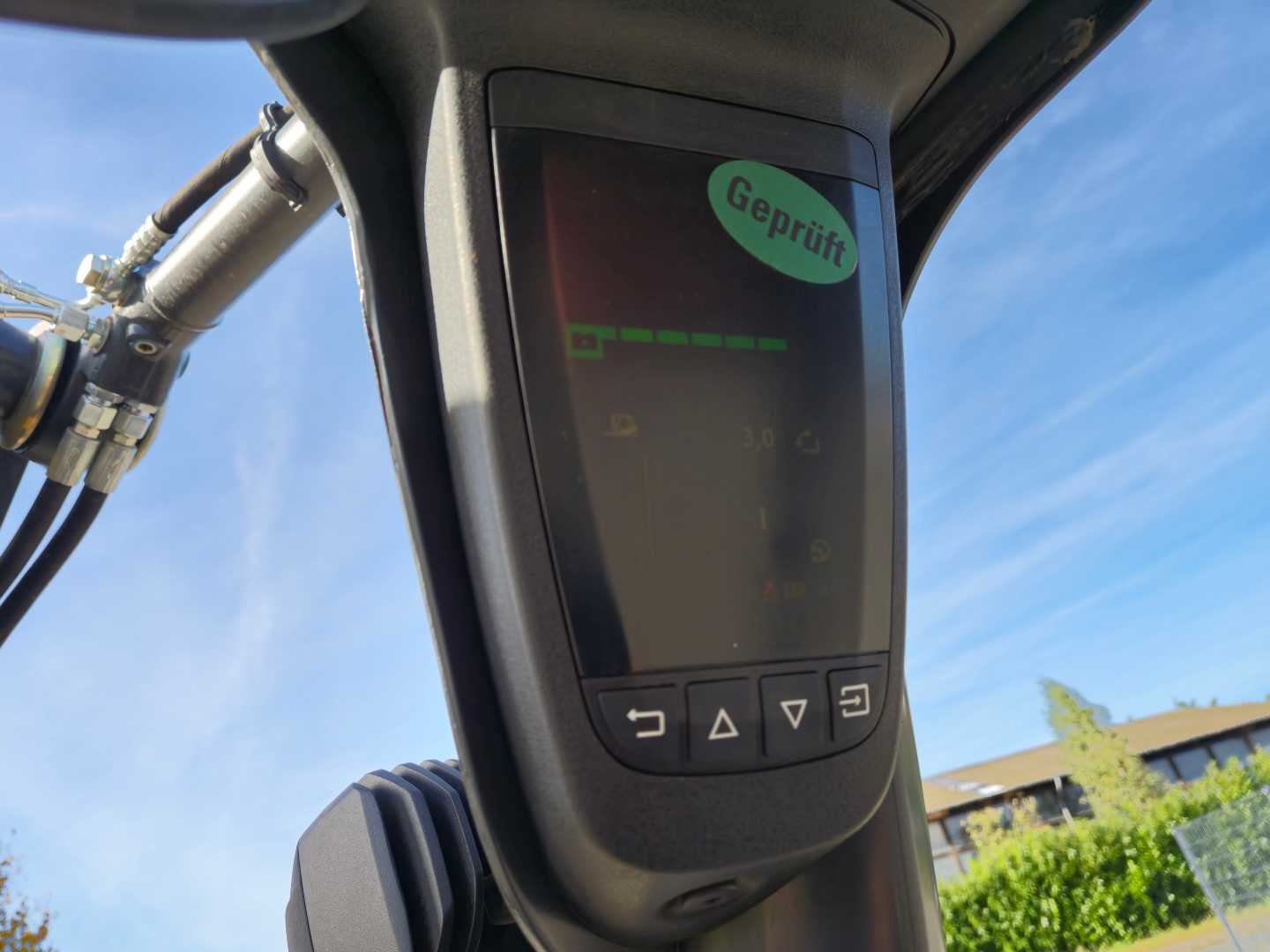 Used Forklift Linde E16P-02 4 riteņu dakšu iekrāvējs (Image 13) Used Forklift Linde E16P-02 4 riteņu dakšu iekrāvējs (Image 13)