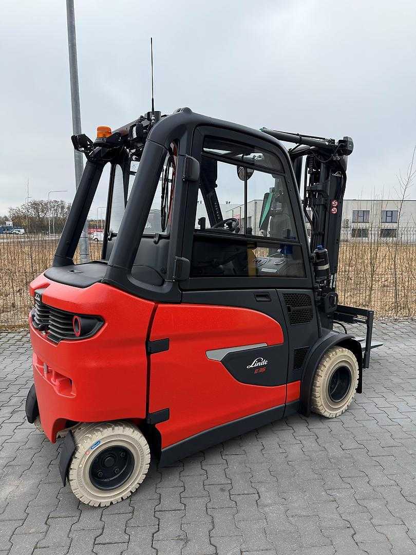 Used Forklift Linde E35HL/1252-01 4 riteņu dakšu iekrāvējs (Image 2) Used Forklift Linde E35HL/1252-01 4 riteņu dakšu iekrāvējs (Image 2)