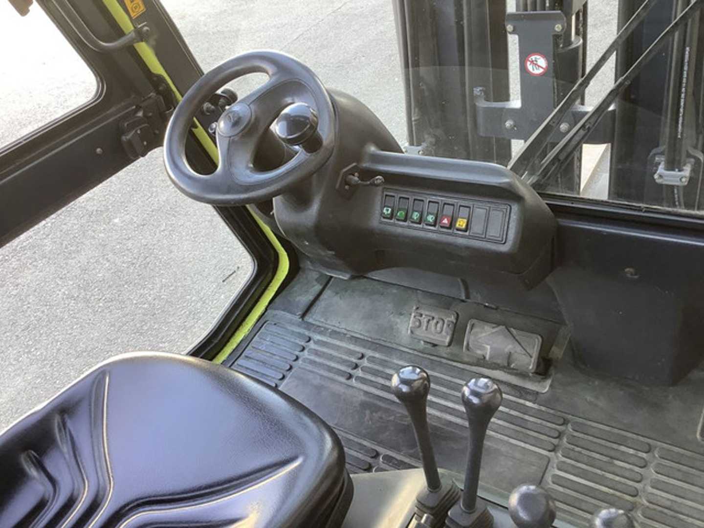 Used Forklift Linde E35P 4 riteņu dakšu iekrāvējs (Image 3) Used Forklift Linde E35P 4 riteņu dakšu iekrāvējs (Image 3)