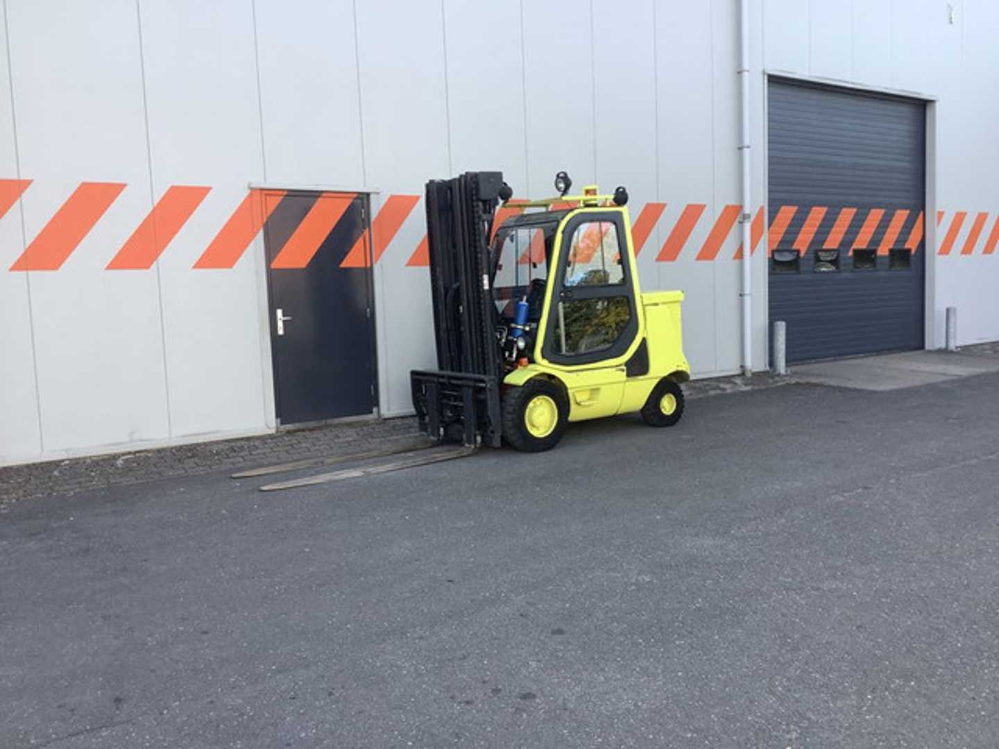 Used Forklift Linde E35P 4 riteņu dakšu iekrāvējs (Image 5) Used Forklift Linde E35P 4 riteņu dakšu iekrāvējs (Image 5)
