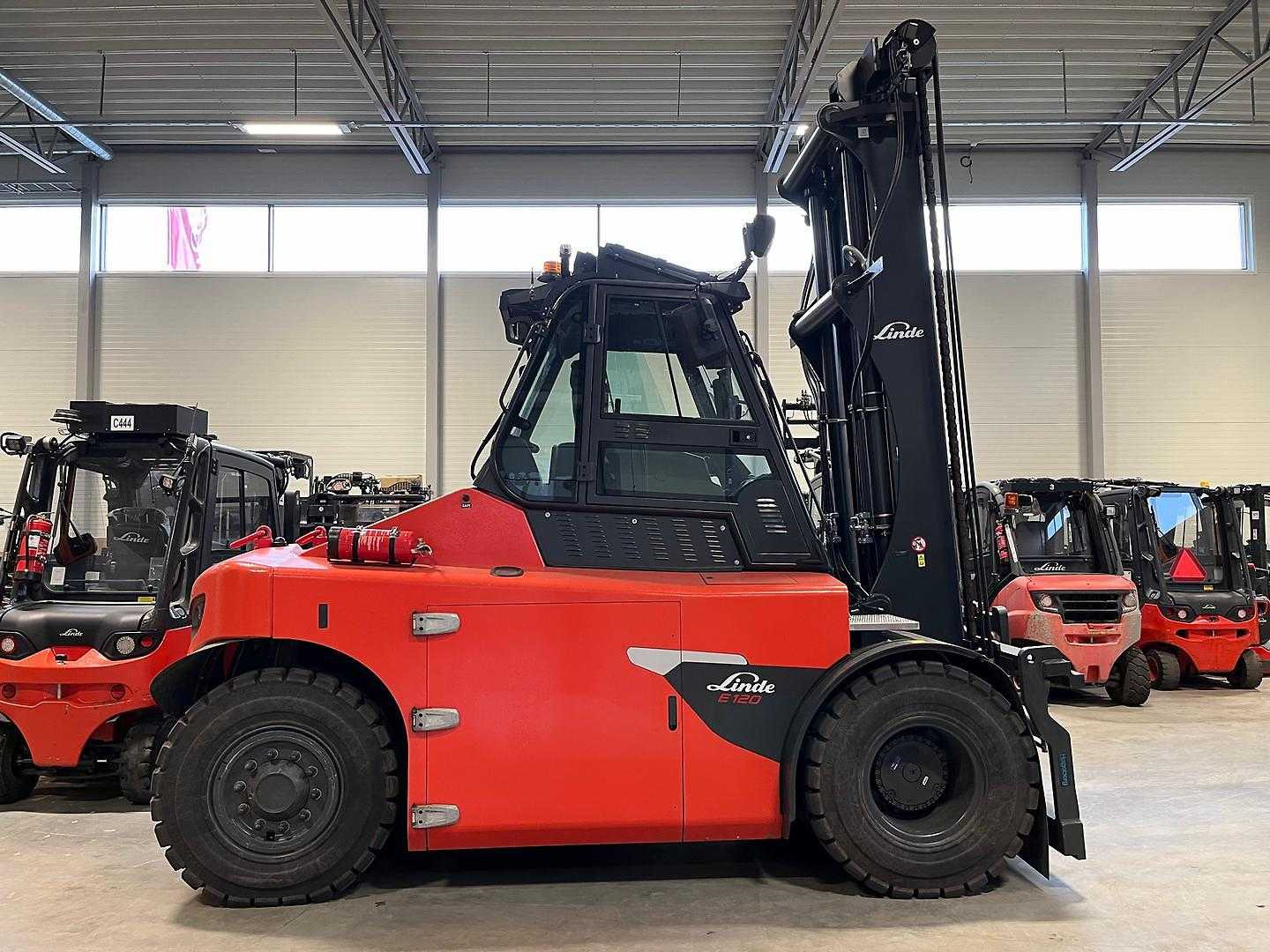 Used Forklift Linde E120/600 SWB 4 riteņu dakšu iekrāvējs (Image 2) Used Forklift Linde E120/600 SWB 4 riteņu dakšu iekrāvējs (Image 2)
