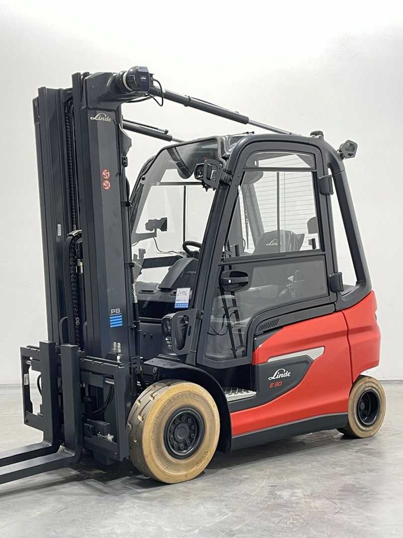 Used Forklift Linde E30-1252 4 riteņu dakšu iekrāvējs (Image 1) Used Forklift Linde E30-1252 4 riteņu dakšu iekrāvējs (Image 1)