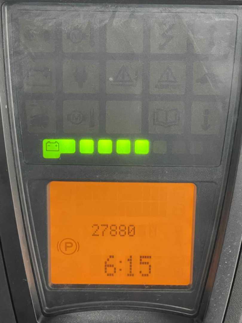 Used Forklift Linde E30H-01/600-387 4 riteņu dakšu iekrāvējs (Image 9) Used Forklift Linde E30H-01/600-387 4 riteņu dakšu iekrāvējs (Image 9)