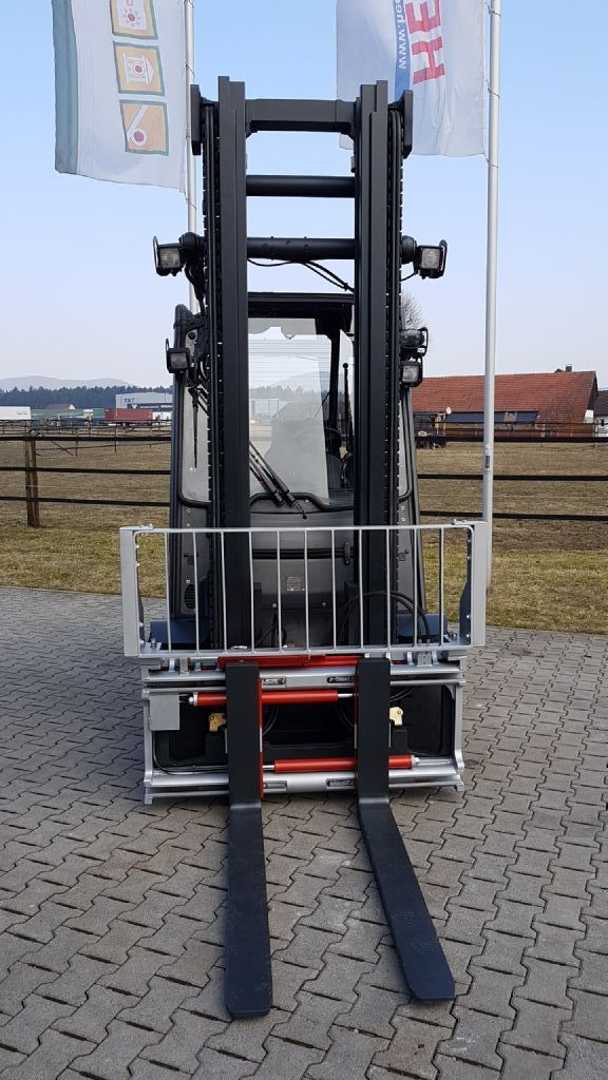 Used Forklift Linde E45H-01/550 4 riteņu dakšu iekrāvējs (Image 16) Used Forklift Linde E45H-01/550 4 riteņu dakšu iekrāvējs (Image 16)