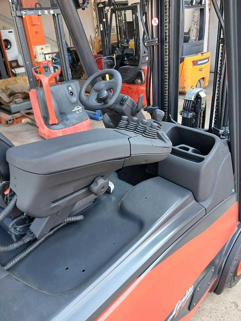 Used Forklift Linde E 18 PH - 02 Bj. 2022 4 riteņu dakšu iekrāvējs (Image 7) Used Forklift Linde E 18 PH - 02 Bj. 2022 4 riteņu dakšu iekrāvējs (Image 7)