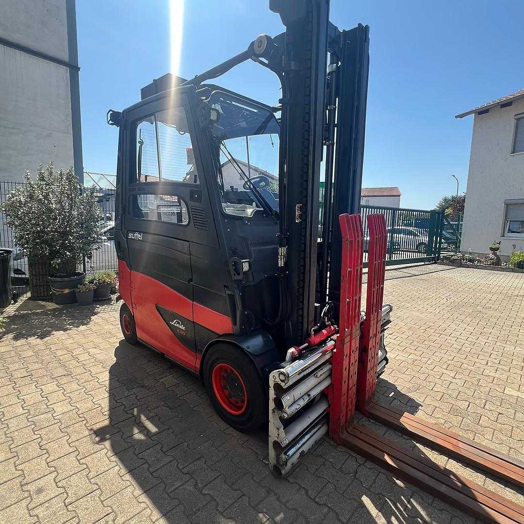 Used Forklift Linde E45 4 riteņu dakšu iekrāvējs (Image 8) Used Forklift Linde E45 4 riteņu dakšu iekrāvējs (Image 8)