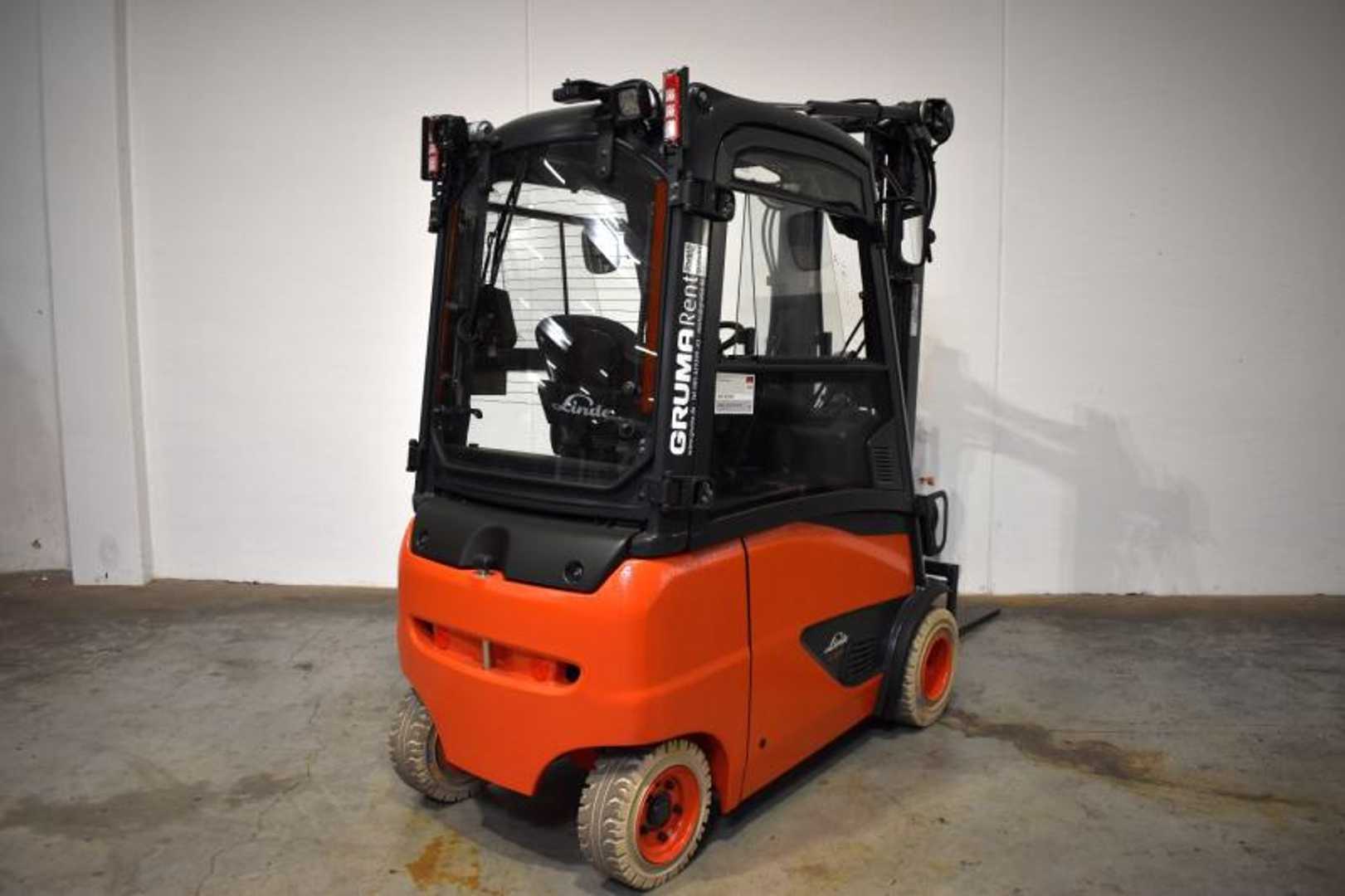 Used Forklift Linde E 18 PH EVO 386-02 4 riteņu dakšu iekrāvējs (Image 2)