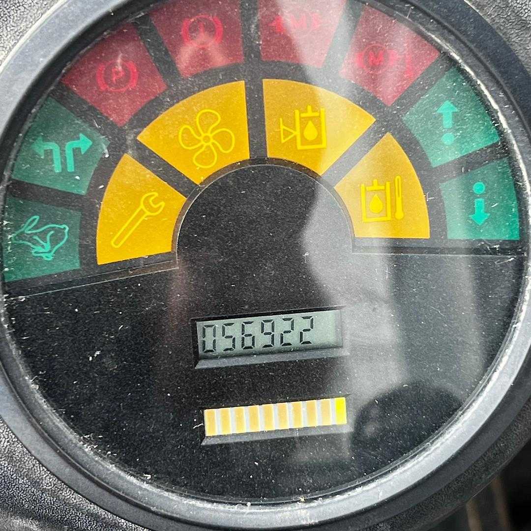 Used Forklift Linde E20 4 riteņu dakšu iekrāvējs (Image 8) Used Forklift Linde E20 4 riteņu dakšu iekrāvējs (Image 8)