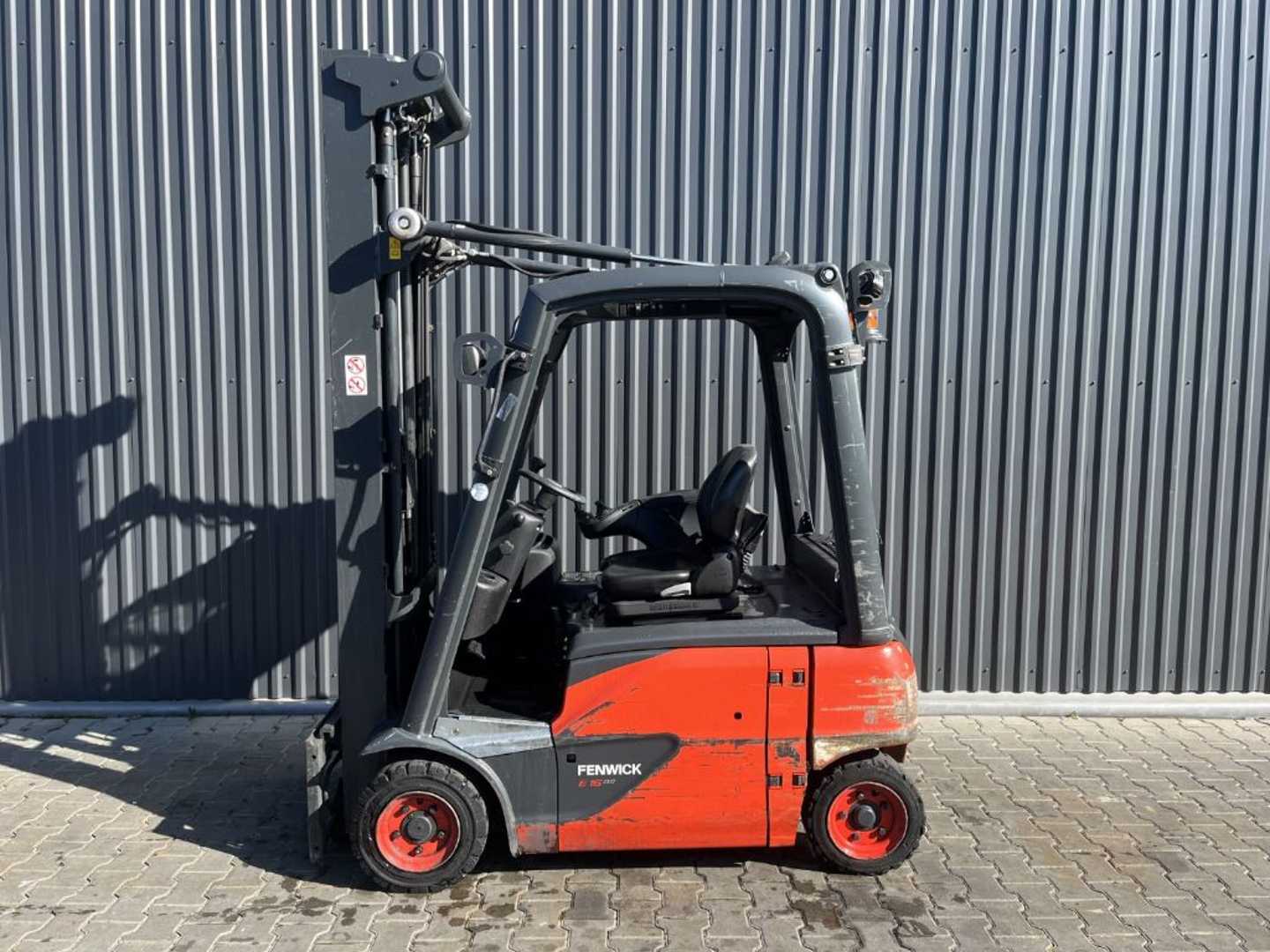 Used Forklift Linde E16P-02 4 riteņu dakšu iekrāvējs (Image 2)