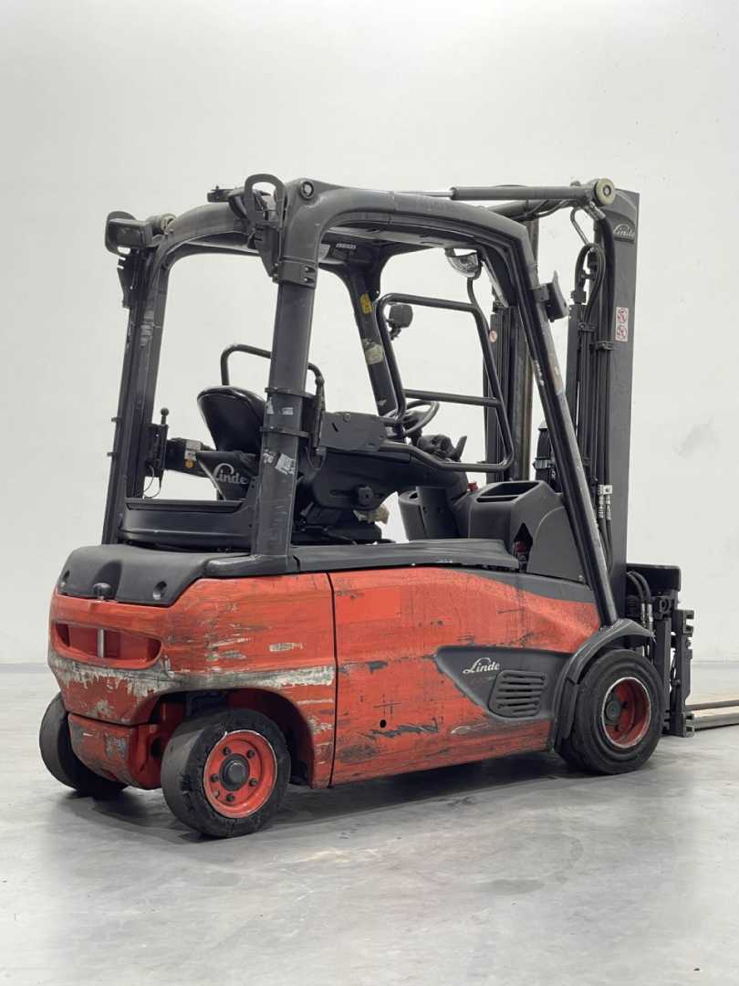 Used Forklift Linde E20PL-02-386 4 riteņu dakšu iekrāvējs (Image 2)