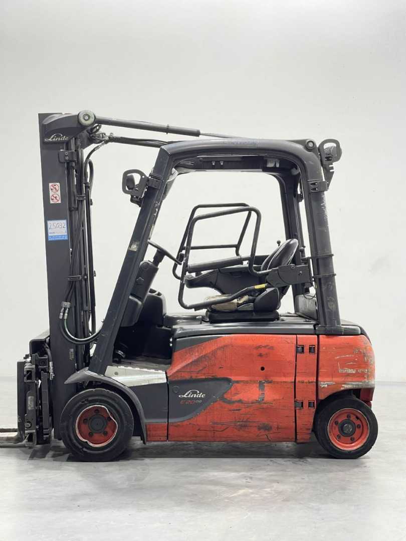 Used Forklift Linde E20PL-02-386 4 riteņu dakšu iekrāvējs (Image 4)