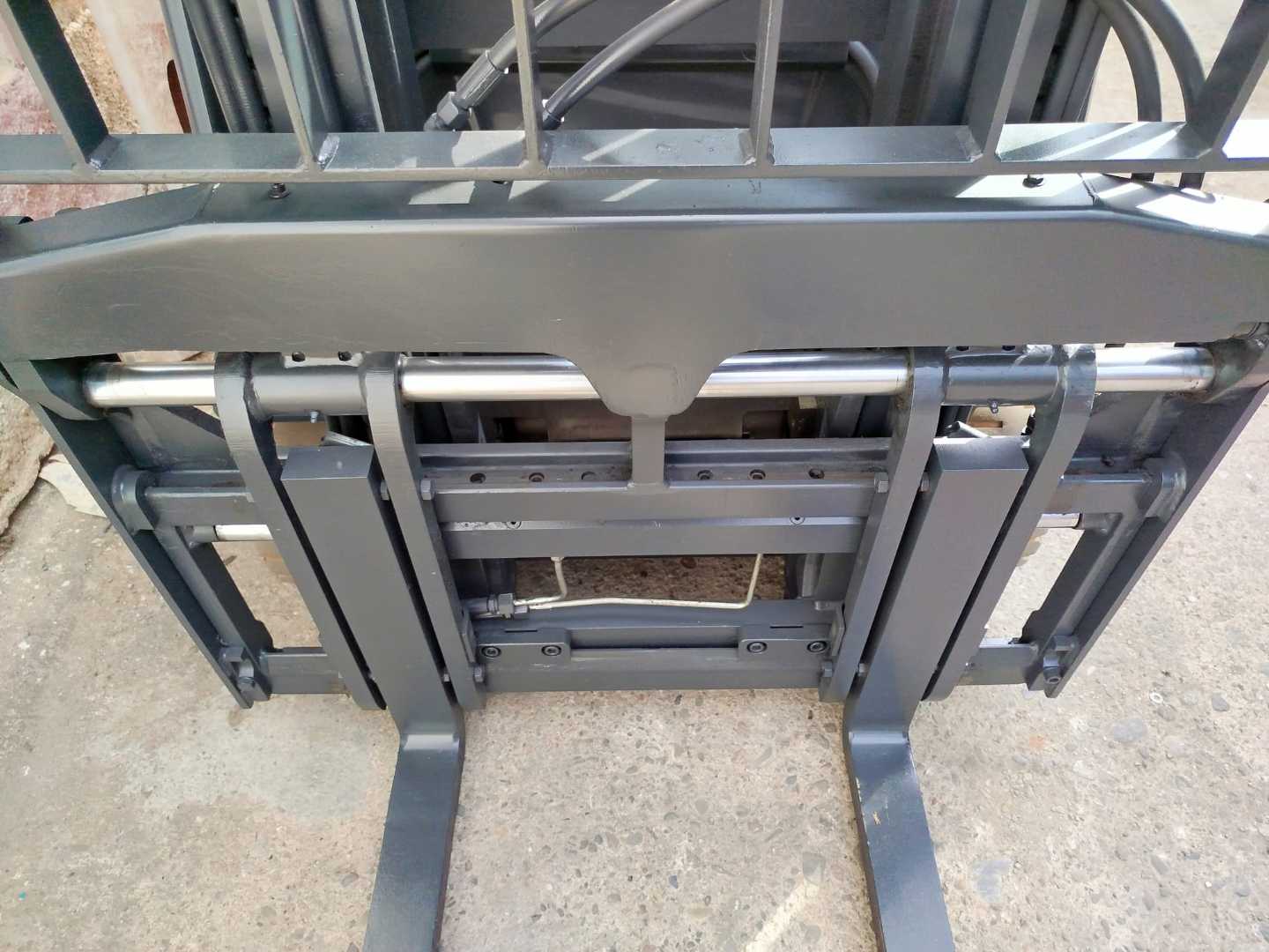 Used Forklift Linde E16PH 4 riteņu dakšu iekrāvējs (Image 5) Used Forklift Linde E16PH 4 riteņu dakšu iekrāvējs (Image 5)