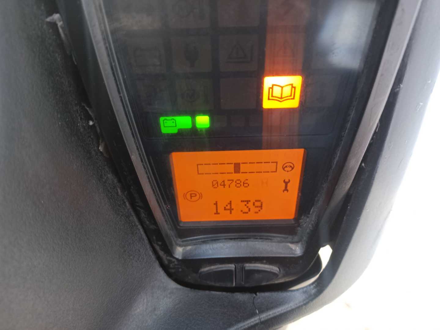 Used Forklift Linde E20PH 4 riteņu dakšu iekrāvējs (Image 9) Used Forklift Linde E20PH 4 riteņu dakšu iekrāvējs (Image 9)