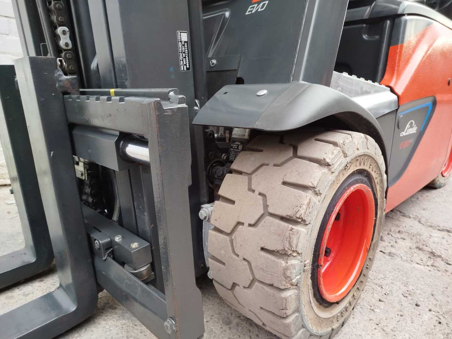 Used Forklift Linde E20PL EVO Litio 4 riteņu dakšu iekrāvējs (Image 4)