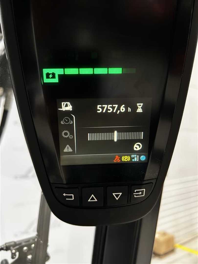 Used Forklift Linde E 16 P EVO 4 riteņu dakšu iekrāvējs (Image 6) Used Forklift Linde E 16 P EVO 4 riteņu dakšu iekrāvējs (Image 6)