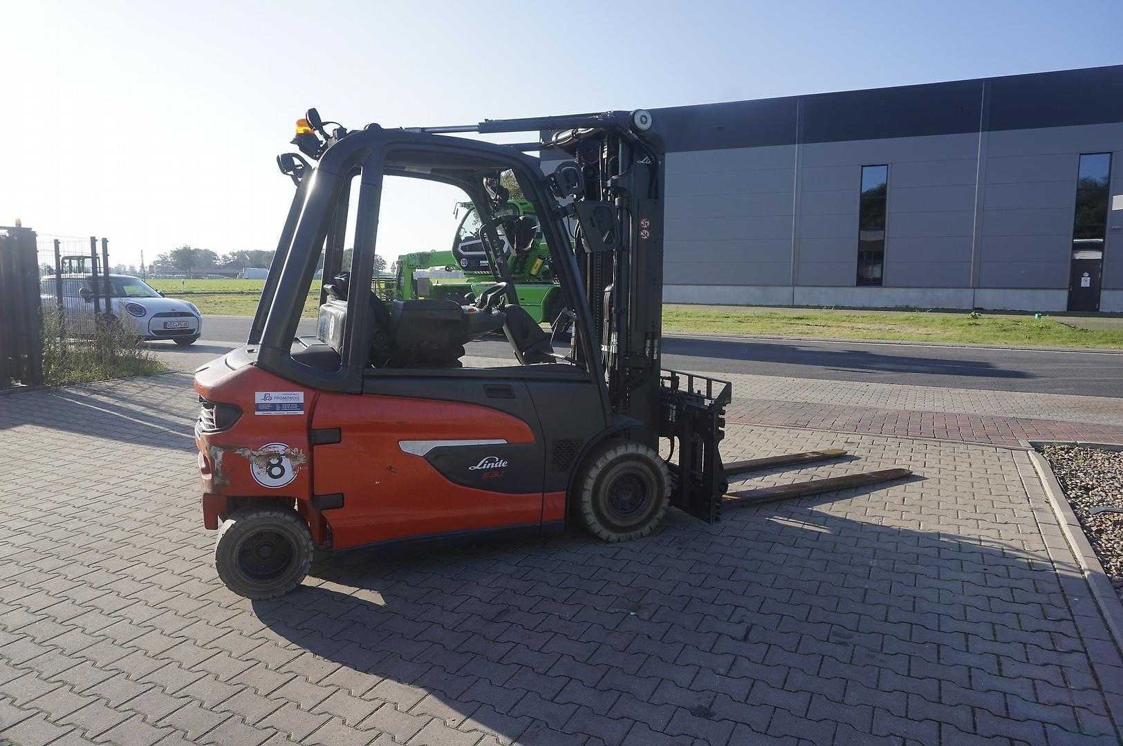 Used Forklift Linde E 30L-01 - Triplex - 2024er 4 riteņu dakšu iekrāvējs (Image 3) Used Forklift Linde E 30L-01 - Triplex - 2024er 4 riteņu dakšu iekrāvējs (Image 3)