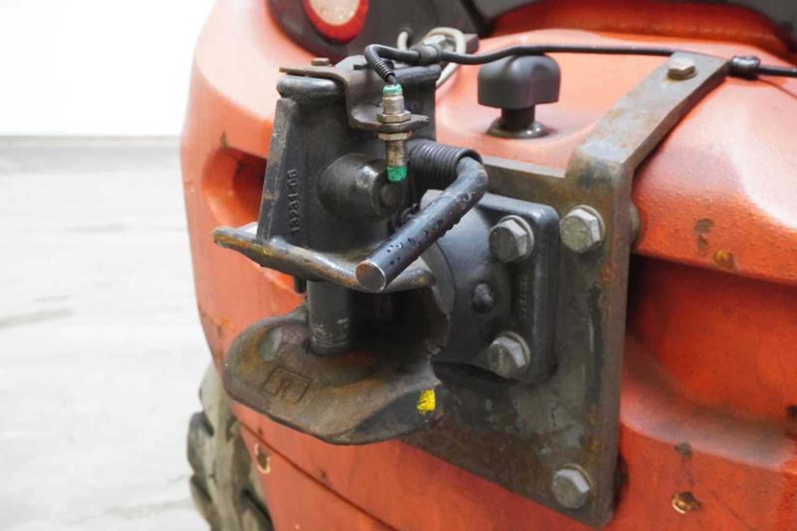 Used Forklift Linde E 35 L 387 4 riteņu dakšu iekrāvējs (Image 9) Used Forklift Linde E 35 L 387 4 riteņu dakšu iekrāvējs (Image 9)