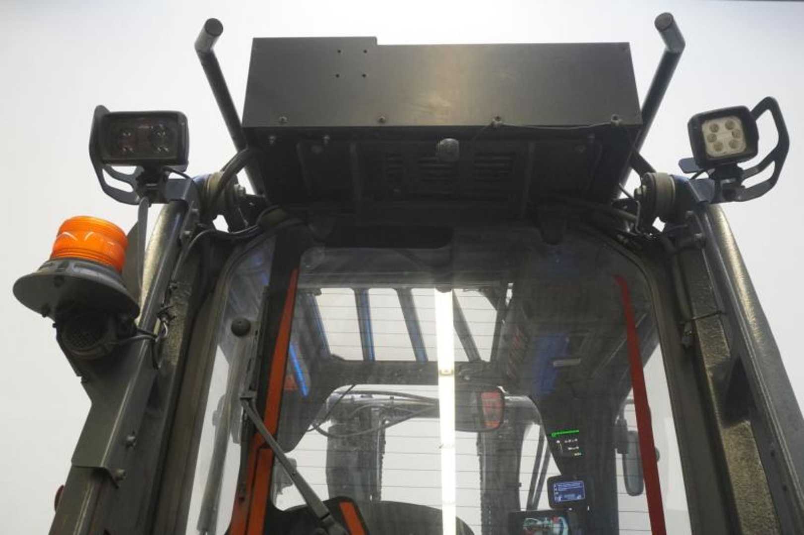 Used Forklift Linde E 35 L 387 4 riteņu dakšu iekrāvējs (Image 10) Used Forklift Linde E 35 L 387 4 riteņu dakšu iekrāvējs (Image 10)
