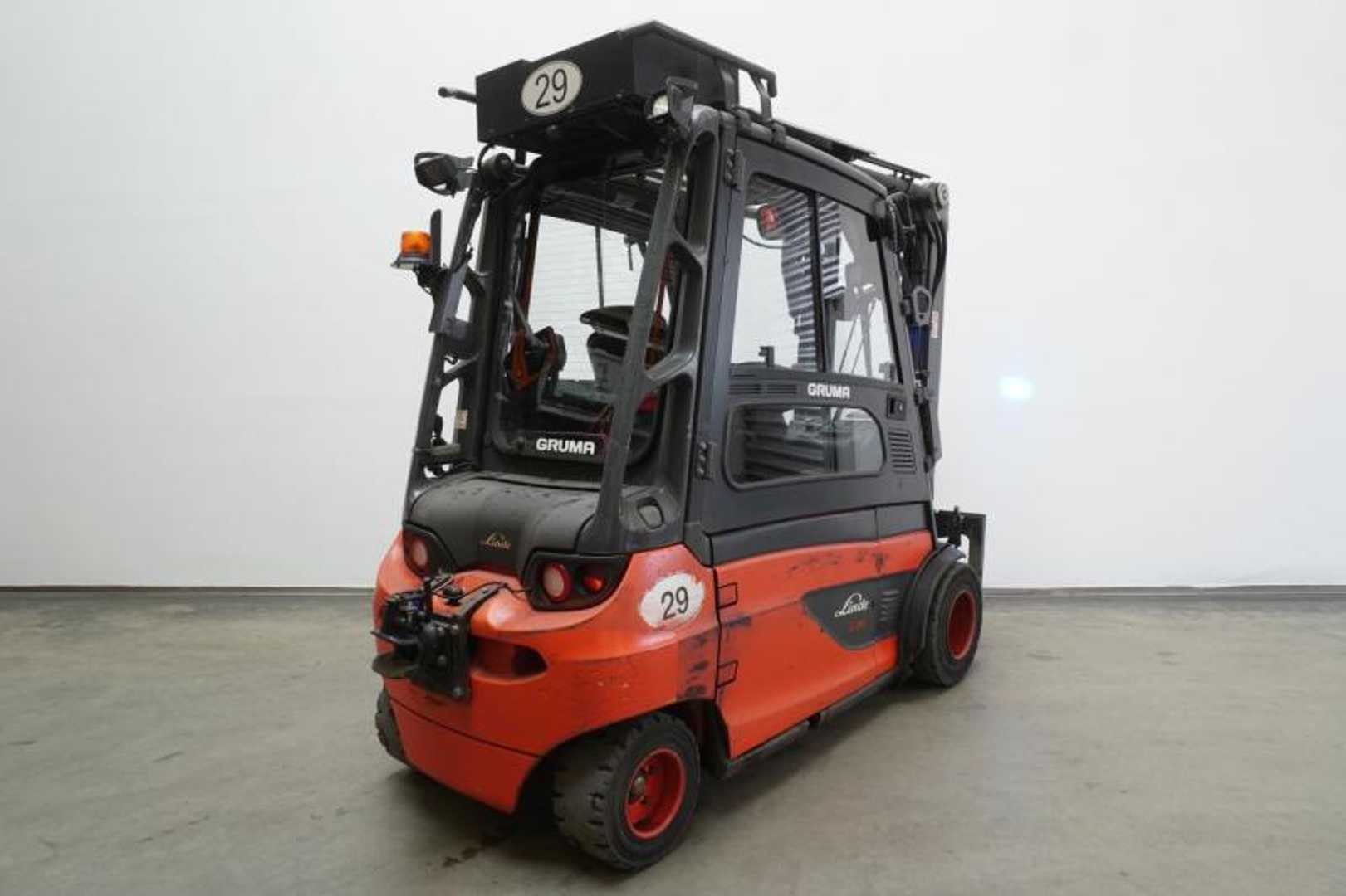 Used Forklift Linde E 35 L 387 4 riteņu dakšu iekrāvējs (Image 2) Used Forklift Linde E 35 L 387 4 riteņu dakšu iekrāvējs (Image 2)