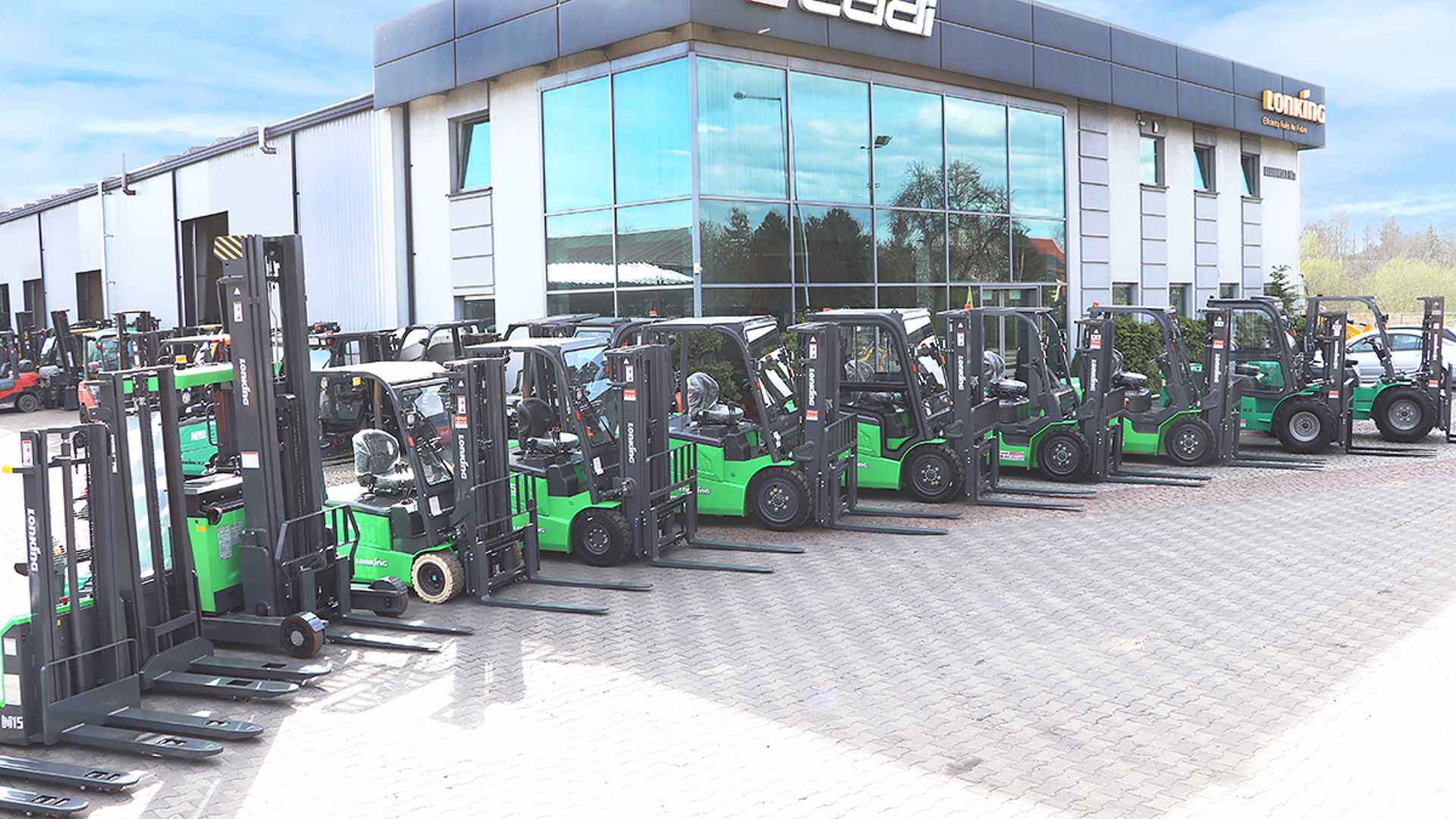 Used Forklift Lonking LG35B 4 riteņu dakšu iekrāvējs (Image 9) Used Forklift Lonking LG35B 4 riteņu dakšu iekrāvējs (Image 9)