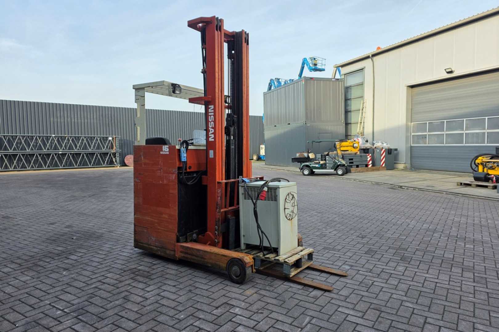 Used Forklift Nissan JHCO1L18HU 4 riteņu dakšu iekrāvējs (Image 3)