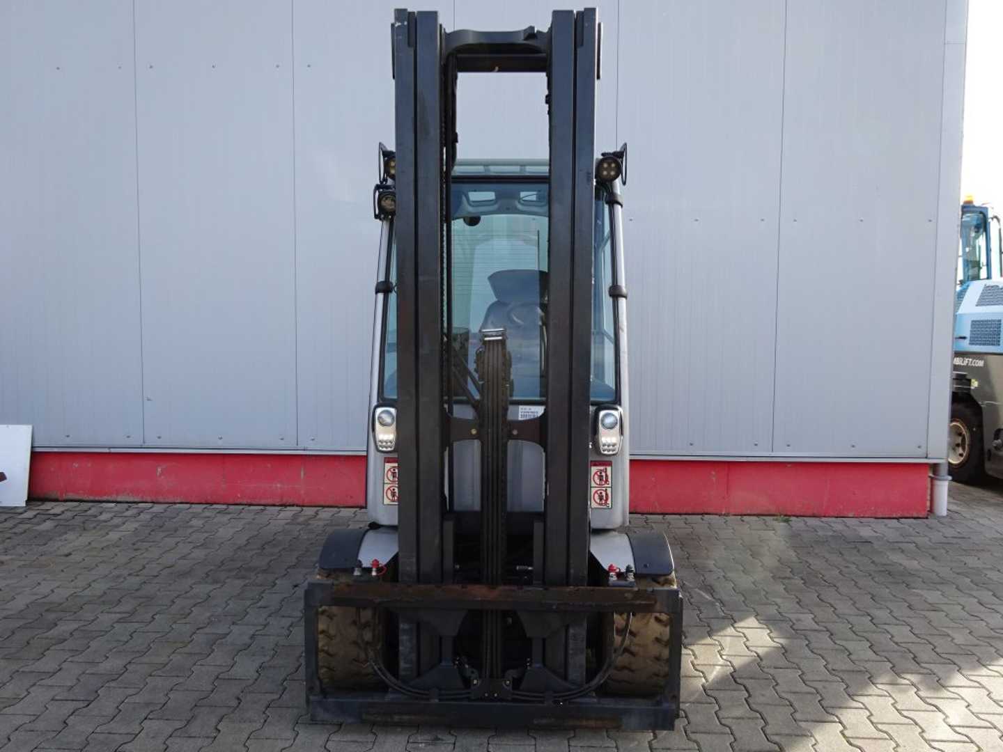 Used Forklift STILL RX60-35 4 riteņu dakšu iekrāvējs (Image 3) Used Forklift STILL RX60-35 4 riteņu dakšu iekrāvējs (Image 3)