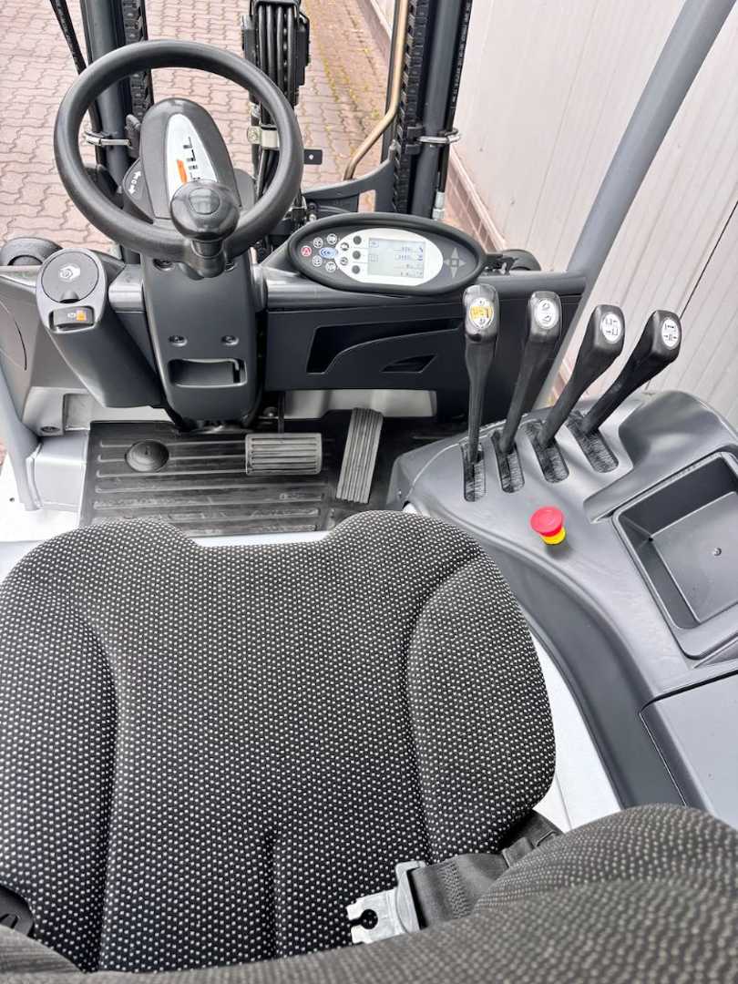Used Forklift STILL RX60-25L/600 | Nur 1.459 Bst. | AKKU 90% 4 riteņu dakšu iekrāvējs (Image 7)
