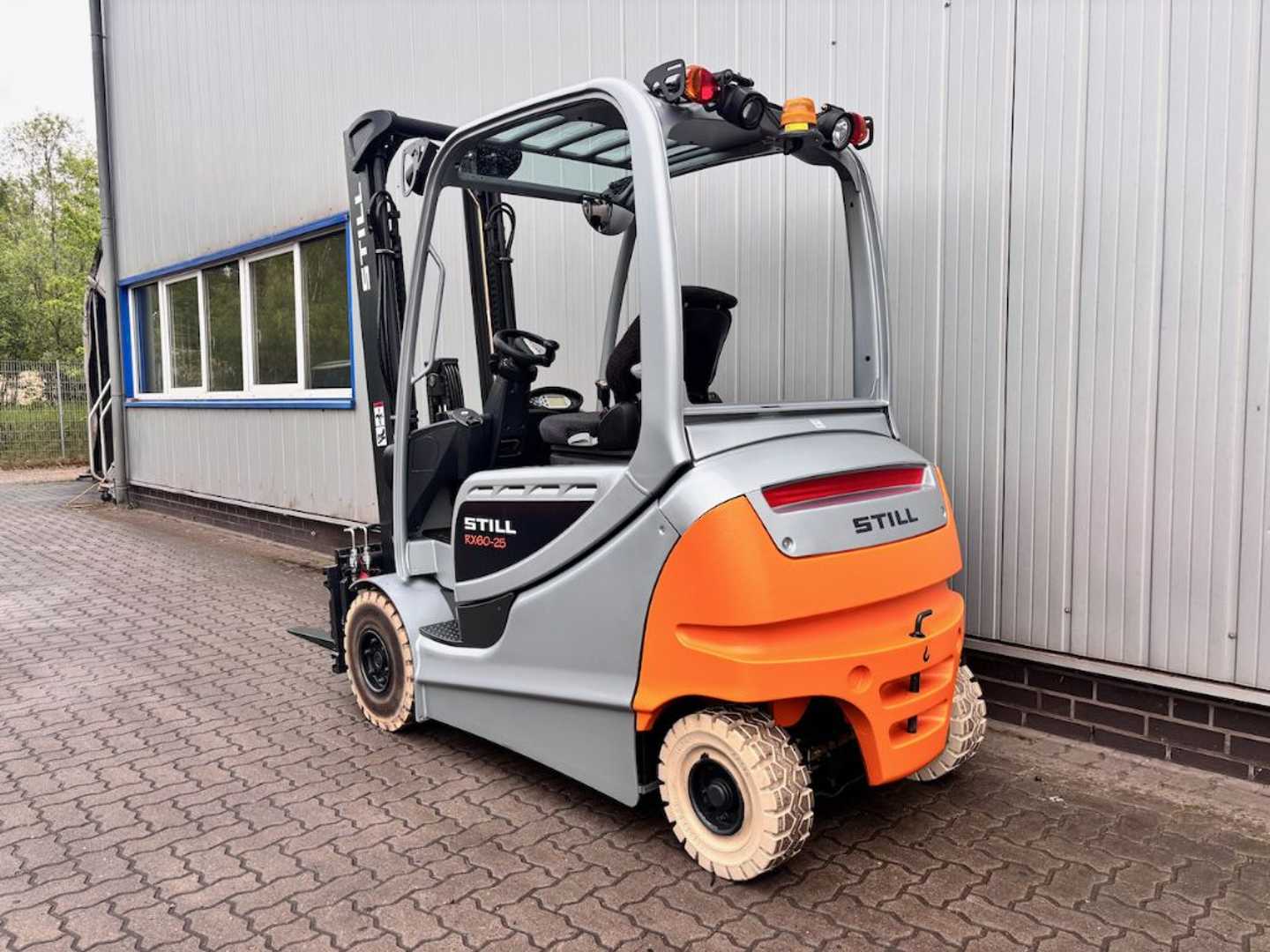 Used Forklift STILL RX60-25L/600 | Nur 1.459 Bst. | AKKU 90% 4 riteņu dakšu iekrāvējs (Image 10)