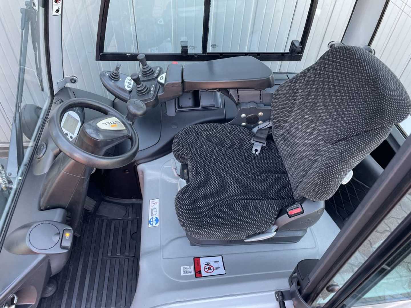 Used Forklift STILL RX60-45 | Batterie 94% Restkapazität 4 riteņu dakšu iekrāvējs (Image 10)