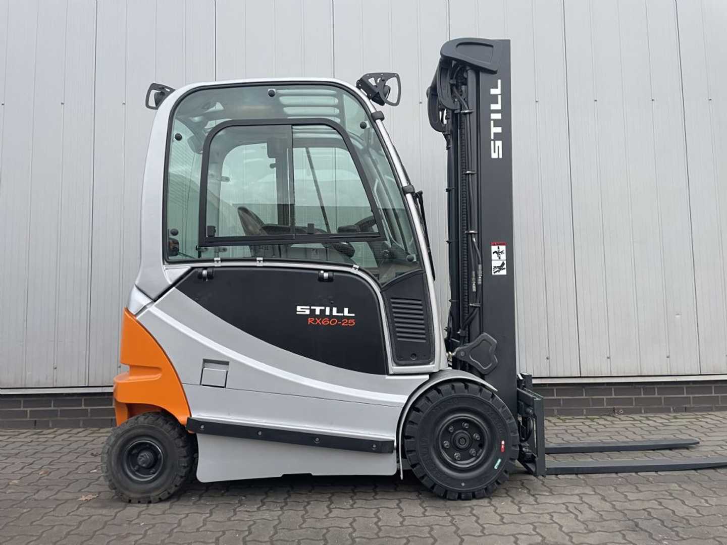 Used Forklift STILL RX60-25 | Neue Bereifung vorne | 4K Joystick 4 riteņu dakšu iekrāvējs (Image 8)