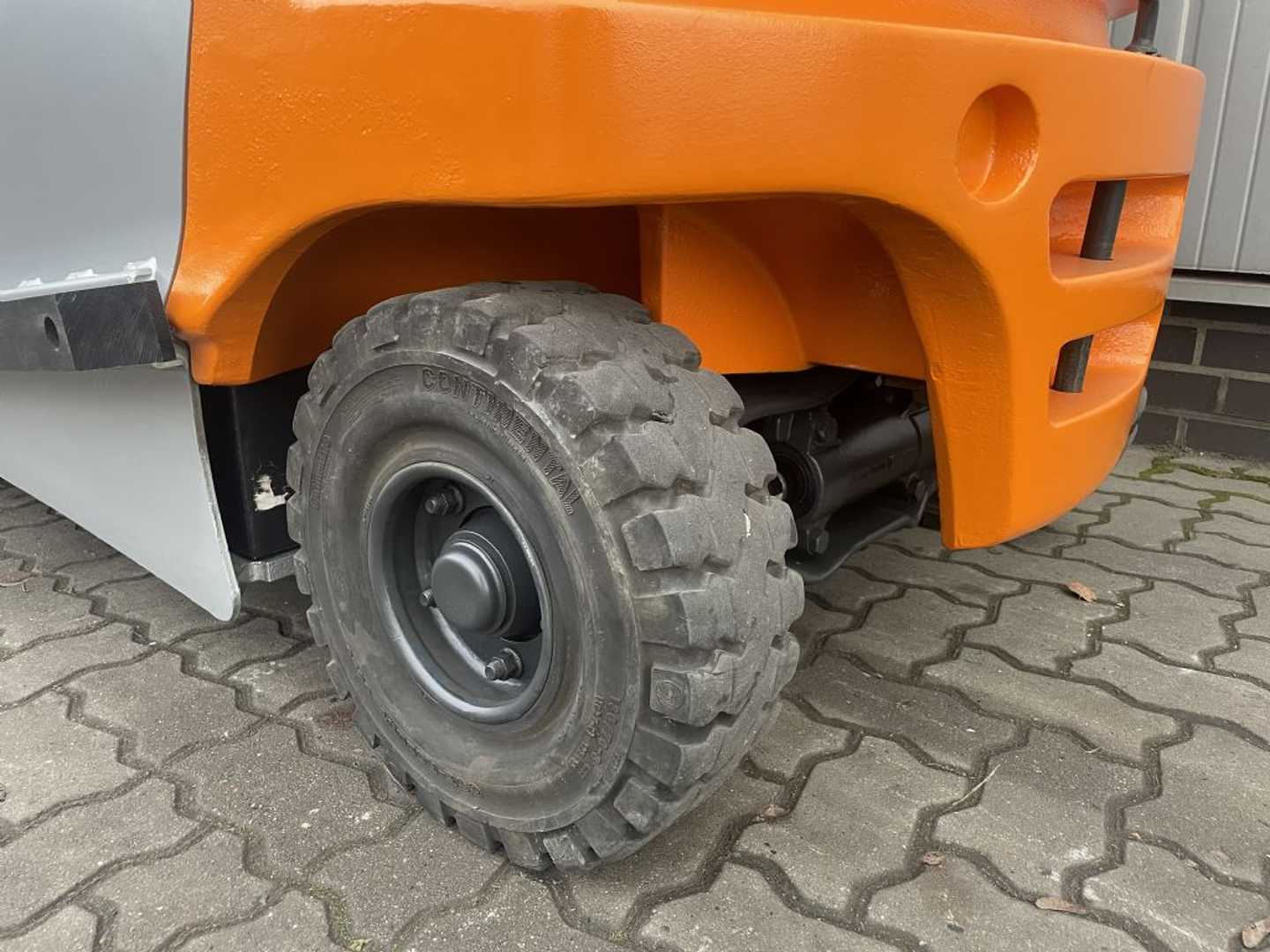 Used Forklift STILL RX60-25 | Neue Bereifung vorne | 4K Joystick 4 riteņu dakšu iekrāvējs (Image 9)