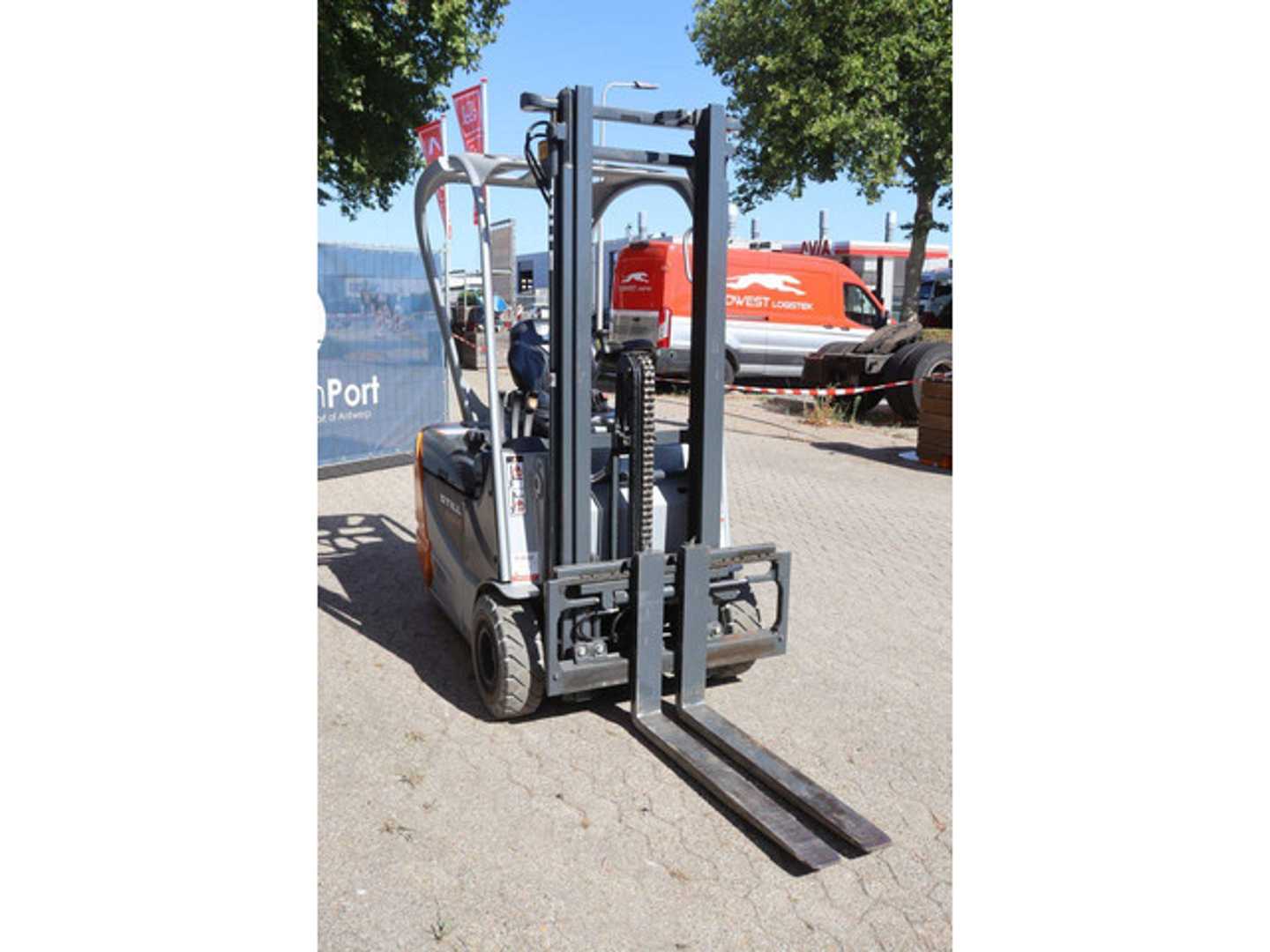 Used Forklift STILL RX 50-15 4 riteņu dakšu iekrāvējs (Image 7) Used Forklift STILL RX 50-15 4 riteņu dakšu iekrāvējs (Image 7)
