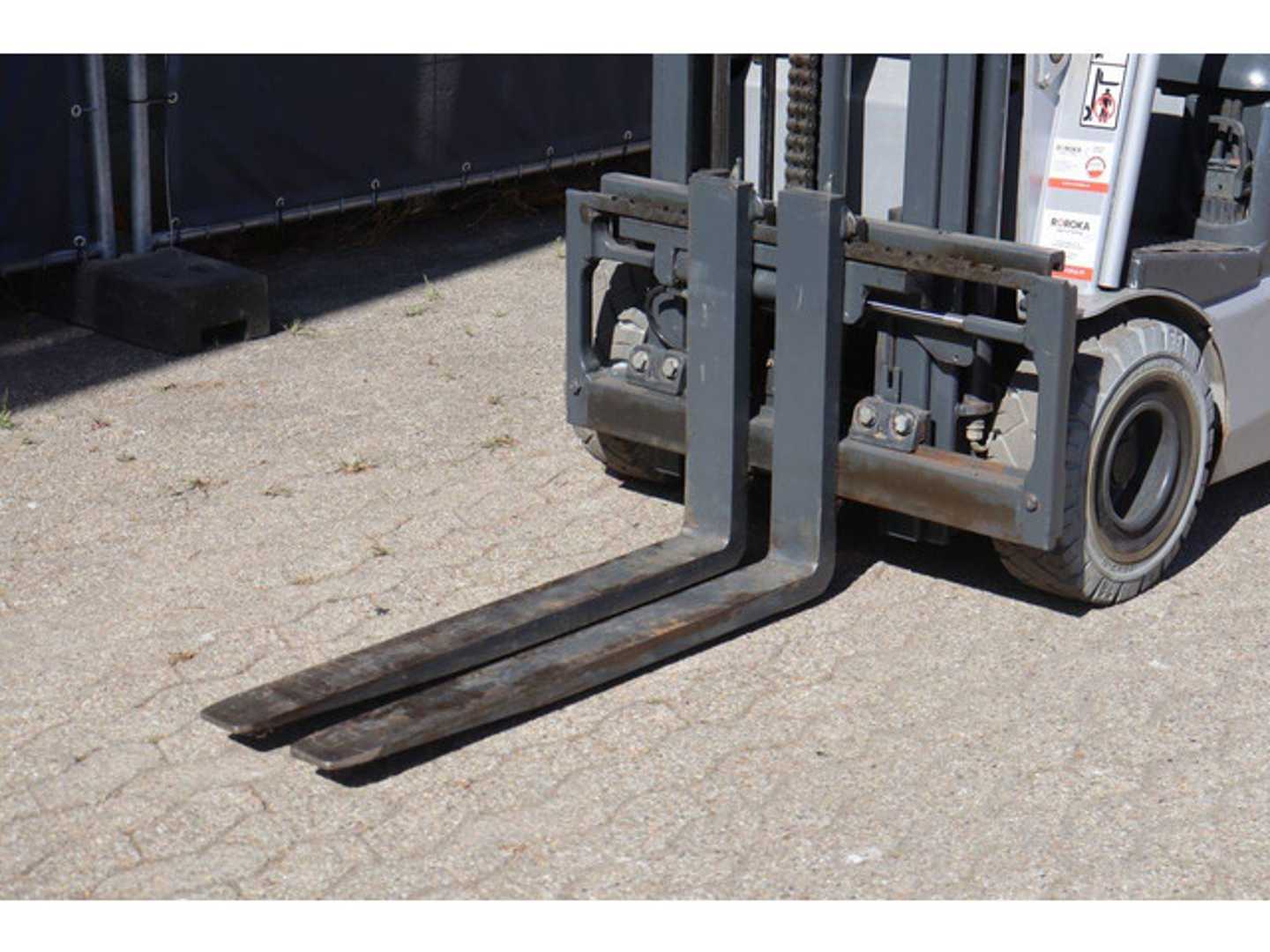 Used Forklift STILL RX 50-15 4 riteņu dakšu iekrāvējs (Image 10) Used Forklift STILL RX 50-15 4 riteņu dakšu iekrāvējs (Image 10)