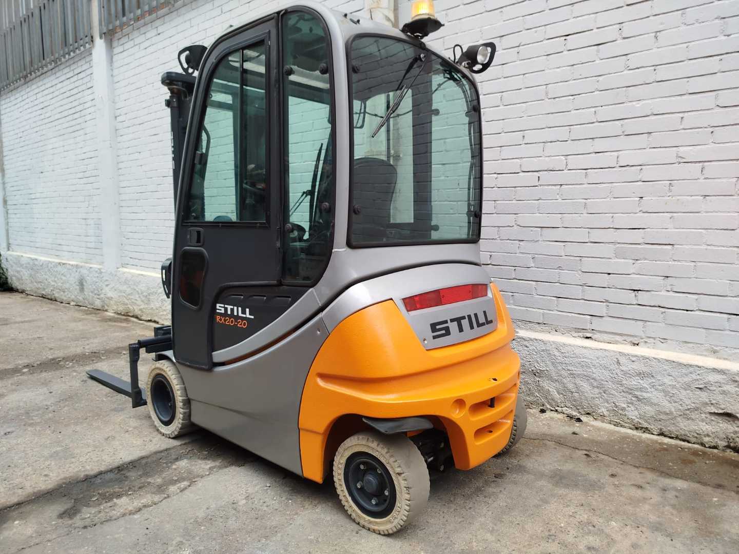 Used Forklift STILL RX20-20P 4 riteņu dakšu iekrāvējs (Image 3) Used Forklift STILL RX20-20P 4 riteņu dakšu iekrāvējs (Image 3)