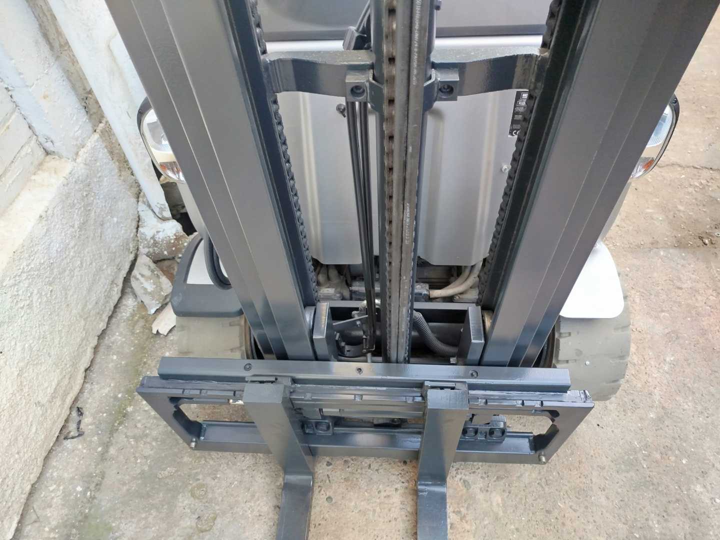 Used Forklift STILL RX20-16P 4 riteņu dakšu iekrāvējs (Image 5) Used Forklift STILL RX20-16P 4 riteņu dakšu iekrāvējs (Image 5)