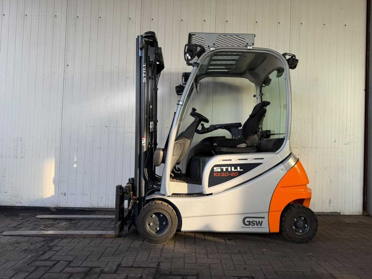 Used Forklift STILL RX20-20P 4 riteņu dakšu iekrāvējs (Image 2) Used Forklift STILL RX20-20P 4 riteņu dakšu iekrāvējs (Image 2)