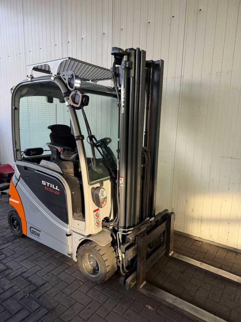 Used Forklift STILL RX20-20P 4 riteņu dakšu iekrāvējs (Image 3) Used Forklift STILL RX20-20P 4 riteņu dakšu iekrāvējs (Image 3)