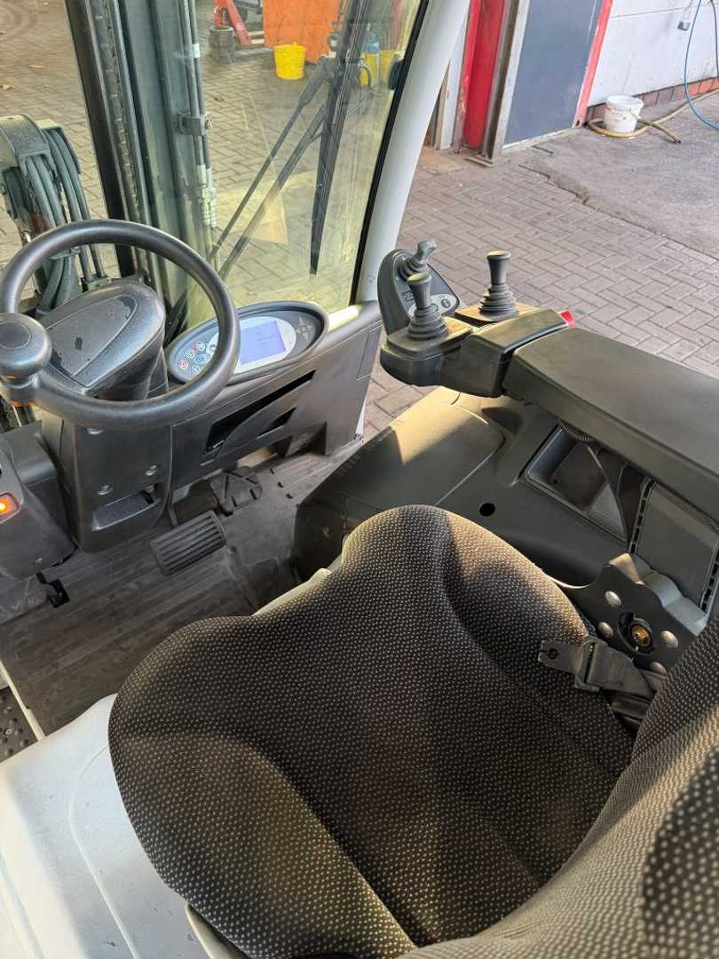 Used Forklift STILL RX20-20P 4 riteņu dakšu iekrāvējs (Image 4) Used Forklift STILL RX20-20P 4 riteņu dakšu iekrāvējs (Image 4)
