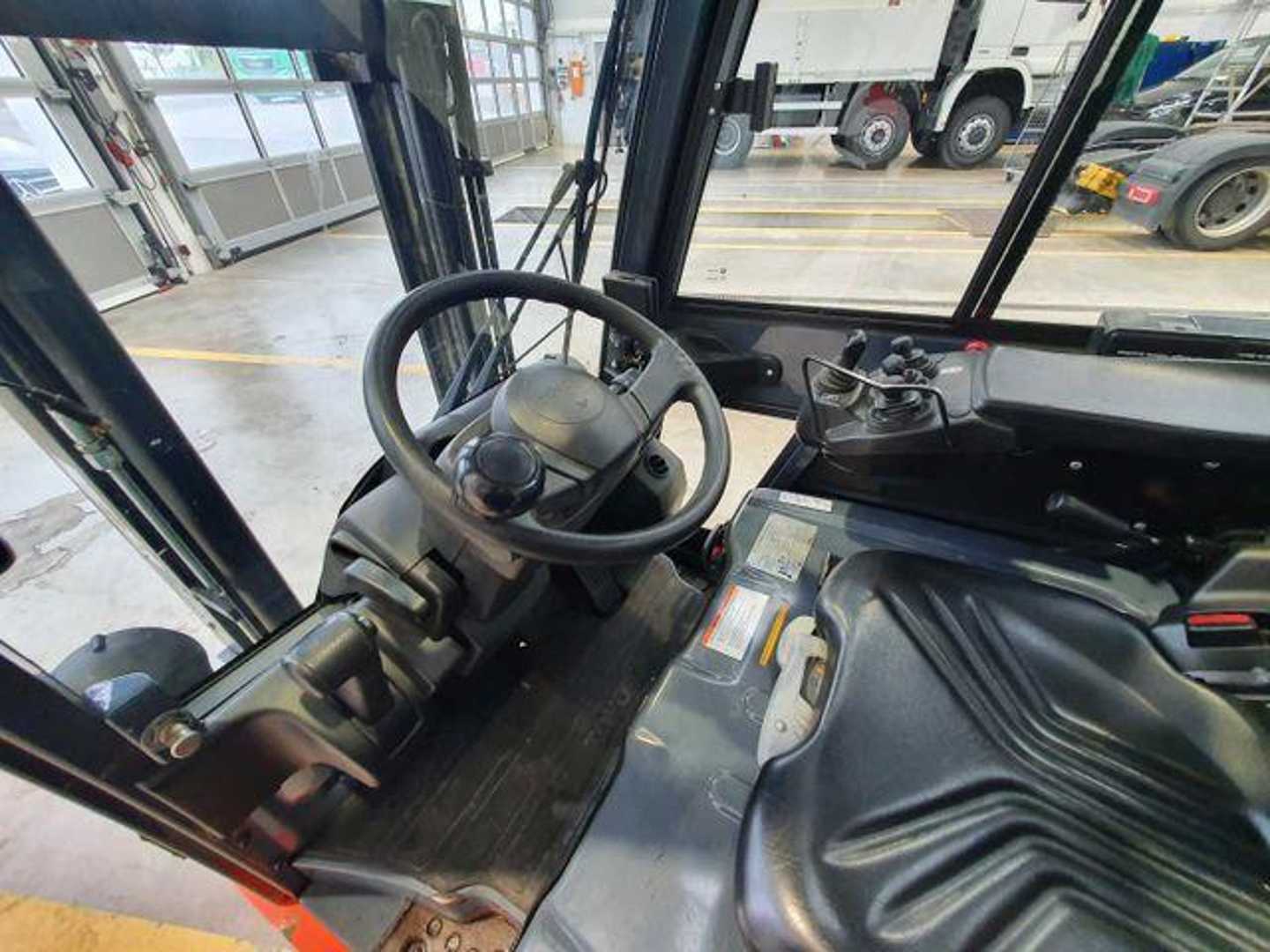 Used Forklift Toyota 8FBET15 / Batterie 07/2023 / HH: 4.3m! / 2.849h 4 riteņu dakšu iekrāvējs (Image 8) Used Forklift Toyota 8FBET15 / Batterie 07/2023 / HH: 4.3m! / 2.849h 4 riteņu dakšu iekrāvējs (Image 8)