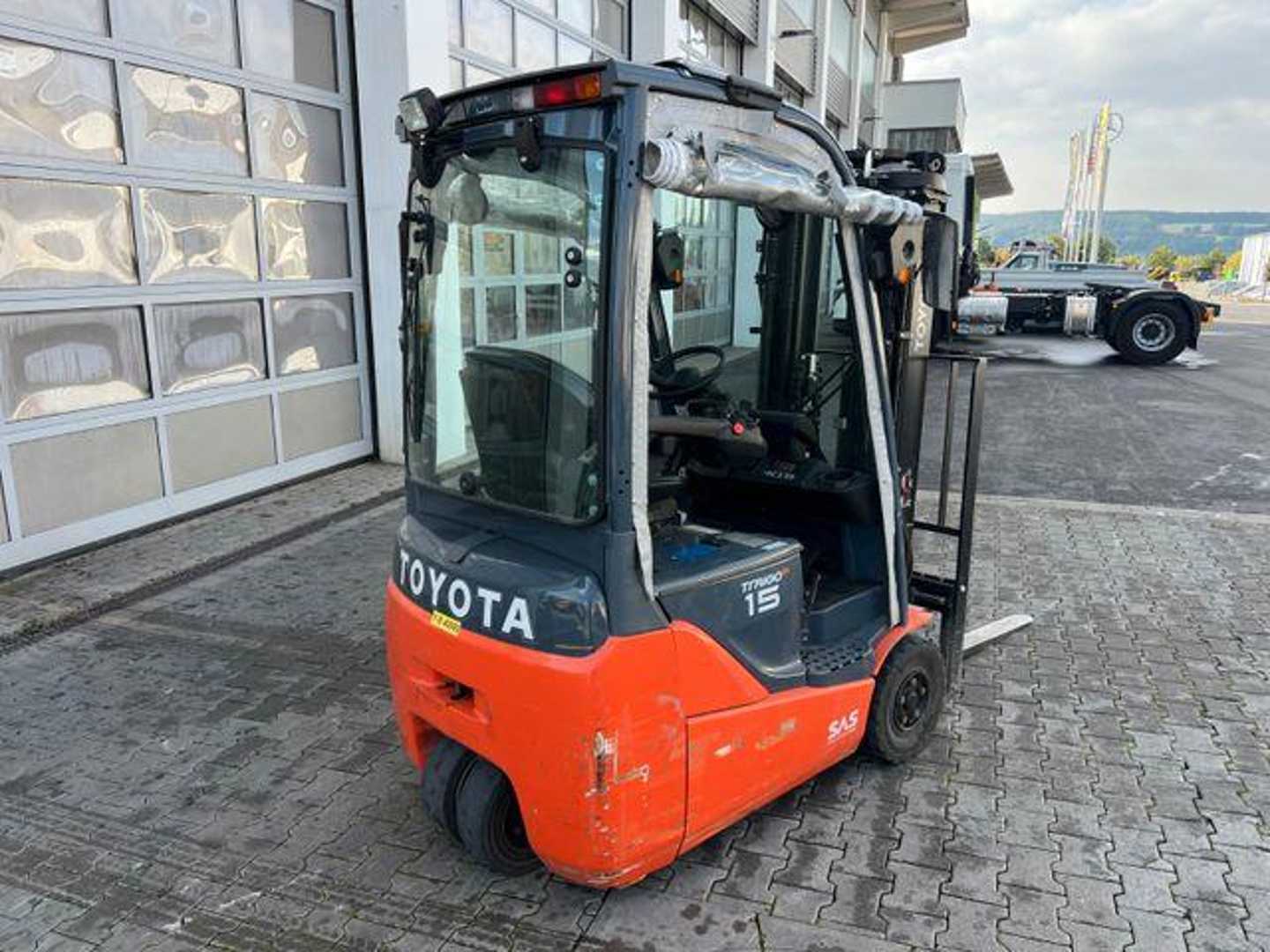 Used Forklift Toyota 8FBET15 / Triplex: 4.30m / nur 1.187h! / SS 4 riteņu dakšu iekrāvējs (Image 4) Used Forklift Toyota 8FBET15 / Triplex: 4.30m / nur 1.187h! / SS 4 riteņu dakšu iekrāvējs (Image 4)