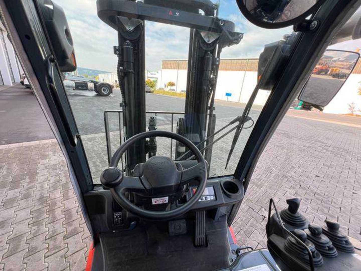 Used Forklift Toyota 8FBET15 / Triplex: 4.30m / nur 1.187h! / SS 4 riteņu dakšu iekrāvējs (Image 12) Used Forklift Toyota 8FBET15 / Triplex: 4.30m / nur 1.187h! / SS 4 riteņu dakšu iekrāvējs (Image 12)