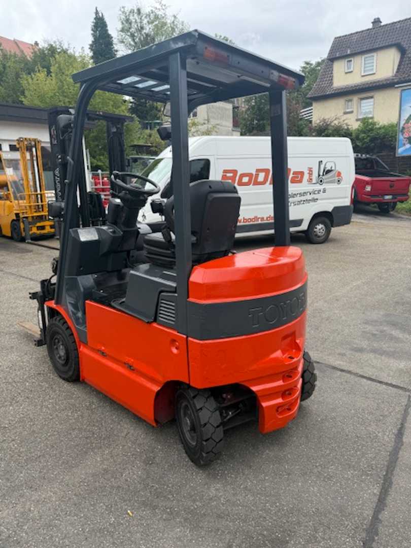 Used Forklift Toyota 7FBMF18 4 riteņu dakšu iekrāvējs (Image 6) Used Forklift Toyota 7FBMF18 4 riteņu dakšu iekrāvējs (Image 6)