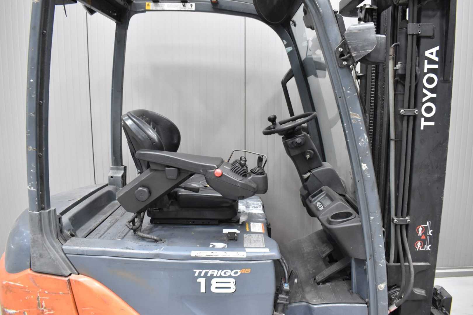 Used Forklift Toyota 8FBMT18 /59088/ 4 riteņu dakšu iekrāvējs (Image 5)
