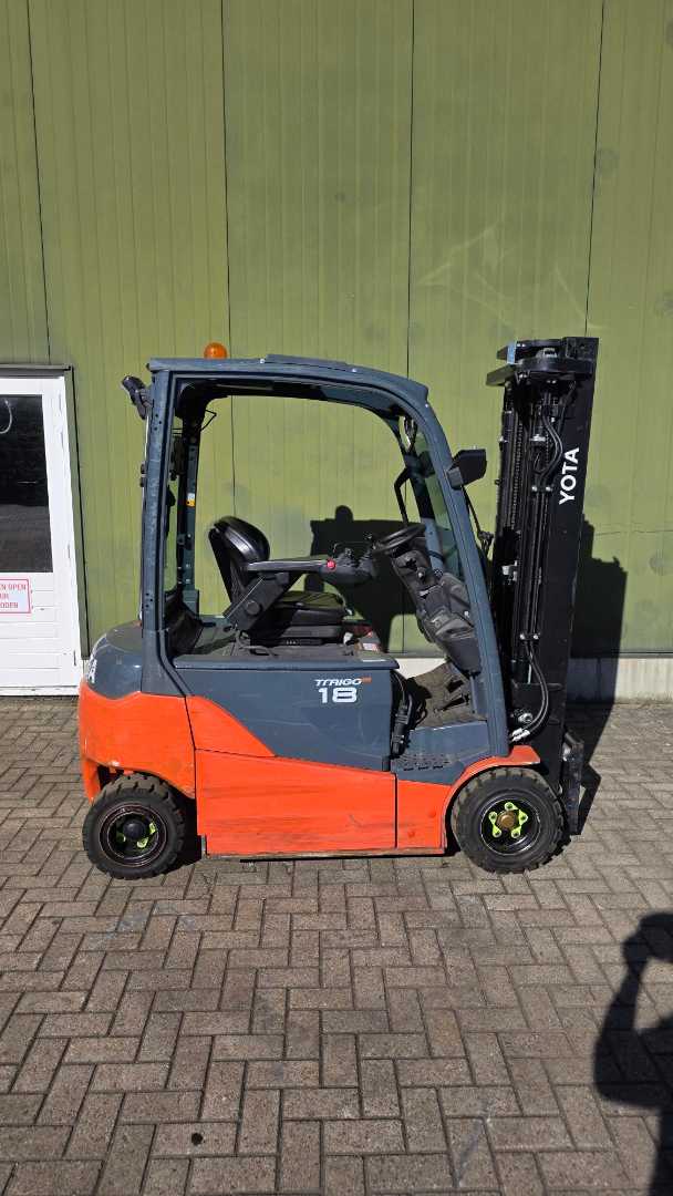 Used Forklift Toyota 8FBMT18 4 riteņu dakšu iekrāvējs (Image 2)