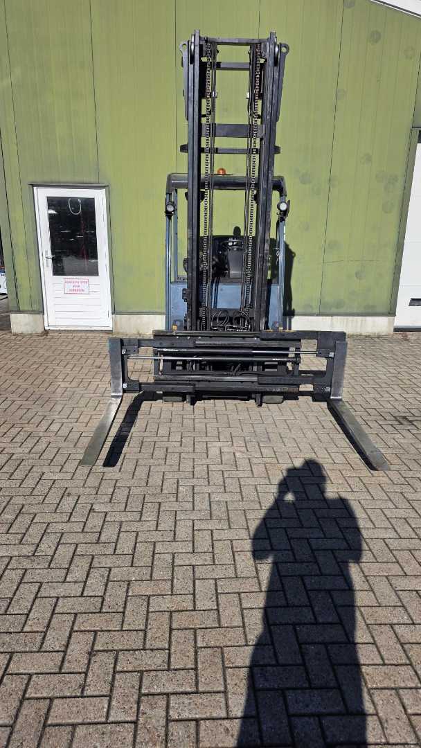 Used Forklift Toyota 8FBMT25 4 riteņu dakšu iekrāvējs (Image 5) Used Forklift Toyota 8FBMT25 4 riteņu dakšu iekrāvējs (Image 5)