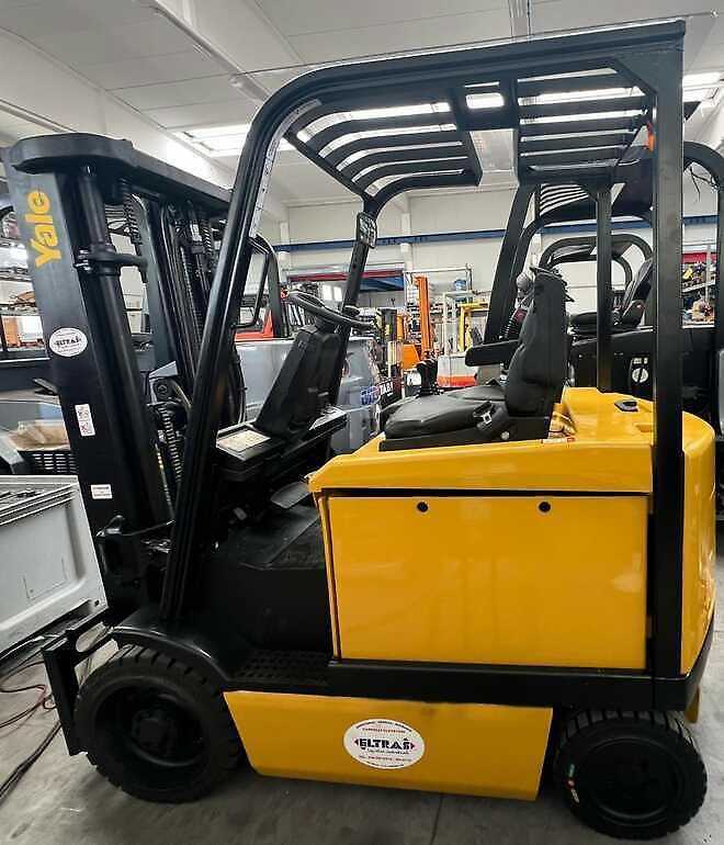 Used Forklift Yale ERC25AGF 4 riteņu dakšu iekrāvējs (Image 1)